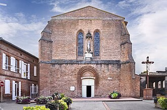 Façade en briques de l’église Notre-Dame-de-l’Assomption à Fronton, Haute-Garonne