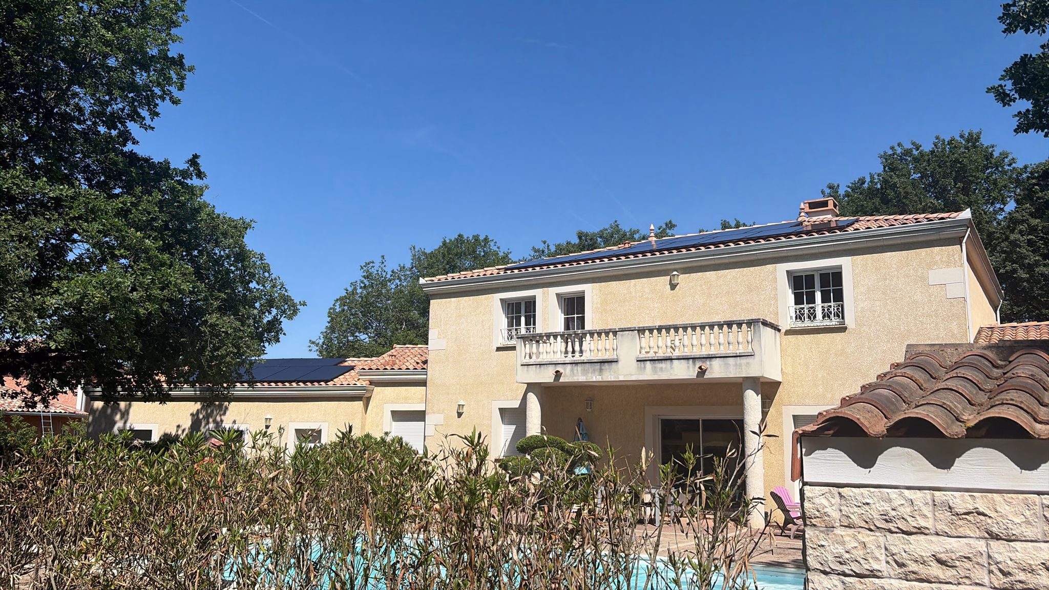 Panneaux solaires 9,5 kWc à Bessens Installation de panneaux solaires 9,5 kWc à Bessens